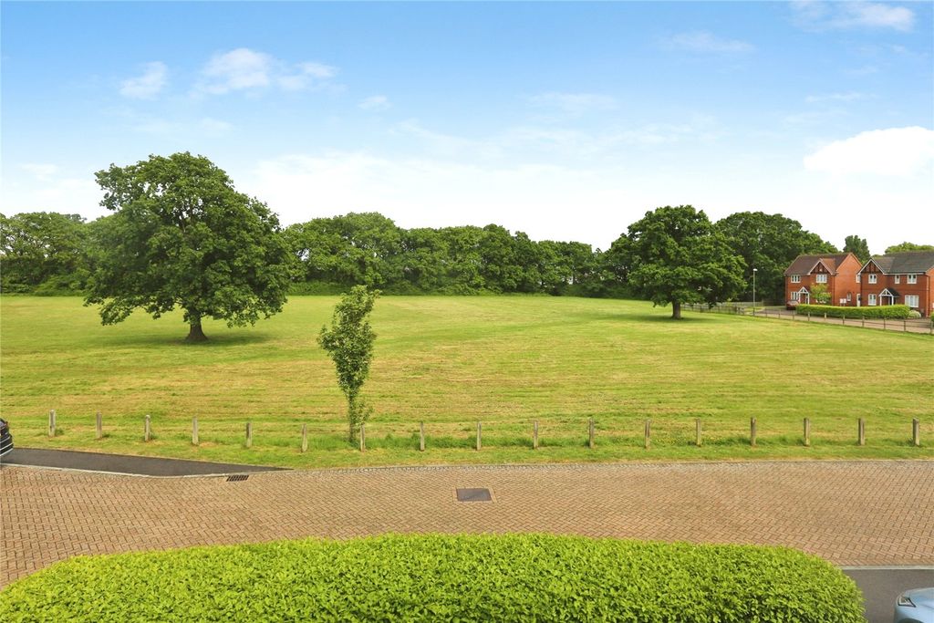 Additional image 31 of 4 bed detached house for saleSword Drive, Fareham, Hampshire PO14