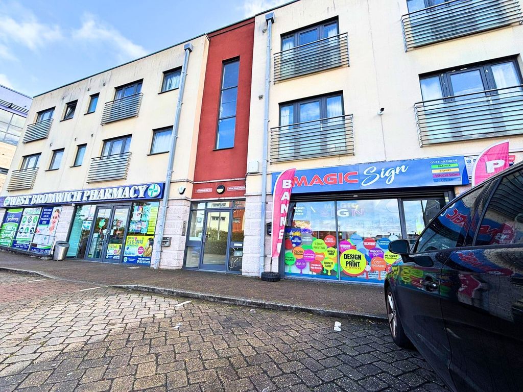 Property photo 1 of 5