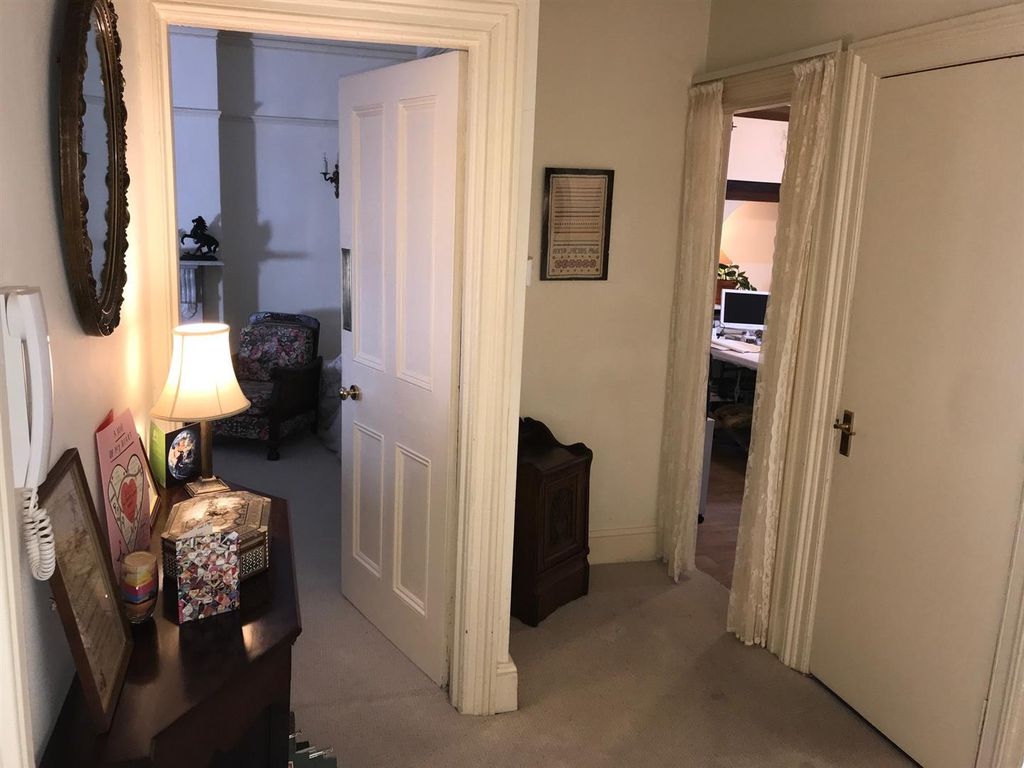 Property photo 2 of 20 Hall