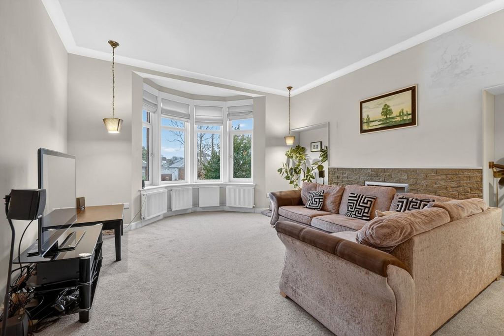 Property photo 2 of 28 6_35 Burnside Road, Largs _06 - Copy.Jpg