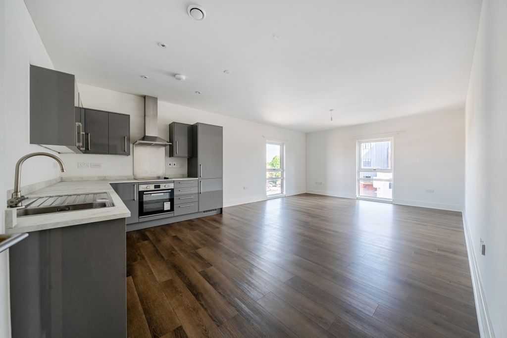 Property photo 2 of 17 17-6A030c4561Db7-...