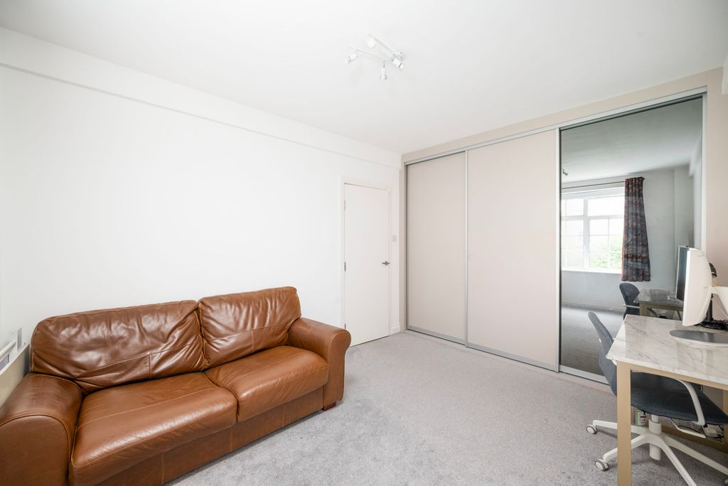 Property photo 2 of 9 Picture No. 05