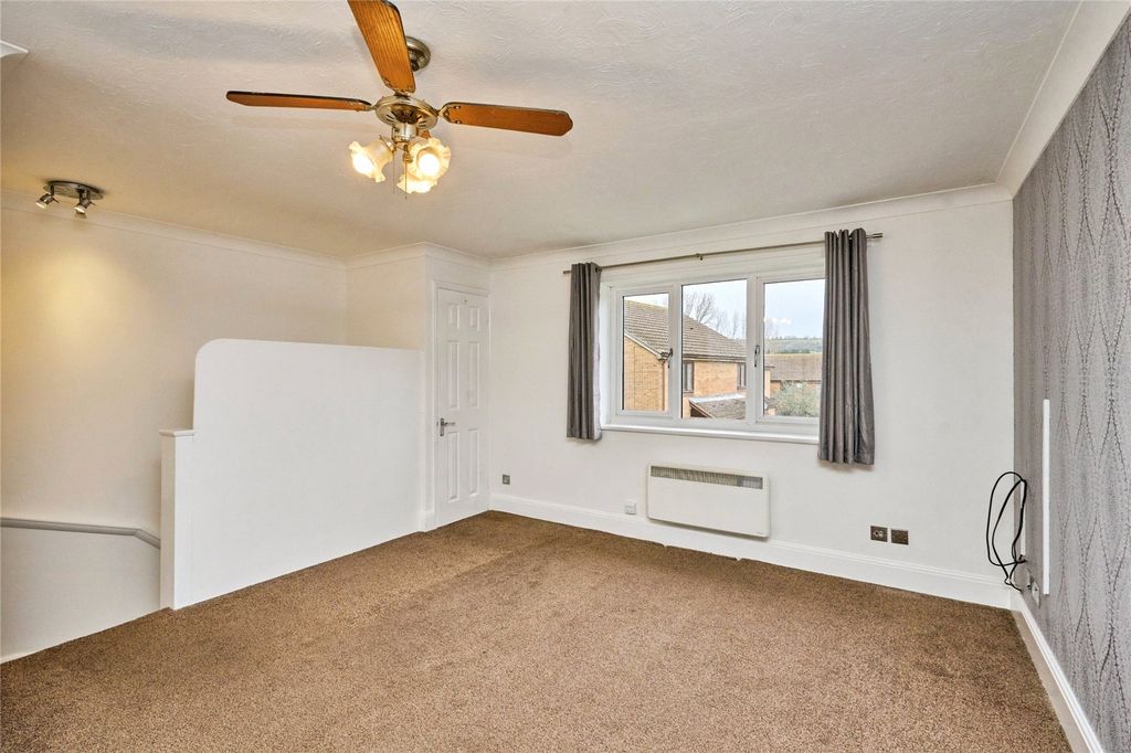 Property photo 3 of 13 Picture No. 15