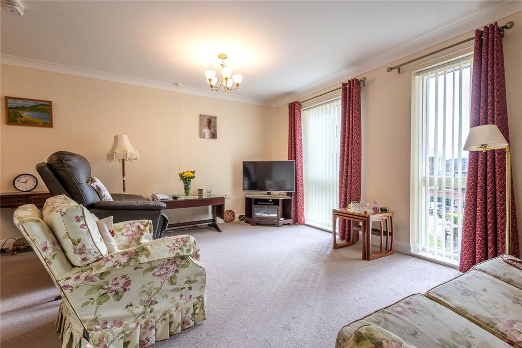 Property photo 3 of 17 Picture No. 03