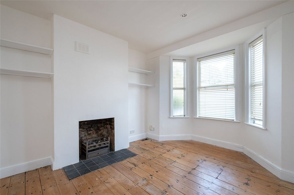 Property photo 1 of 4 Picture No. 08