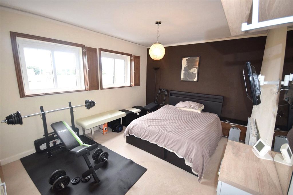 Property photo 2 of 9 Picture No. 05