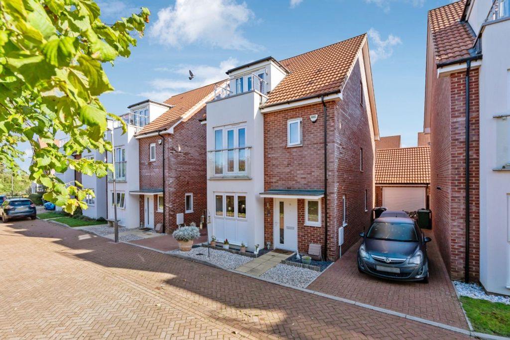 Property photo 1 of 14