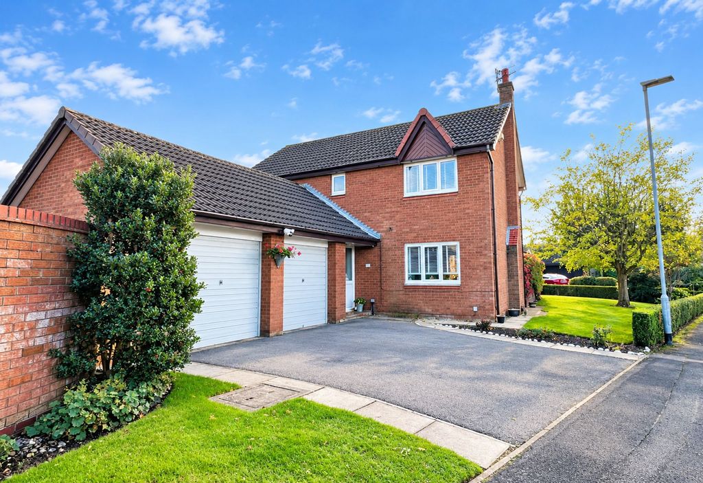 Property photo 1 of 32 1