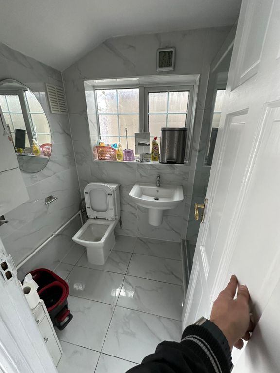 Property photo 3 of 16 Gallery