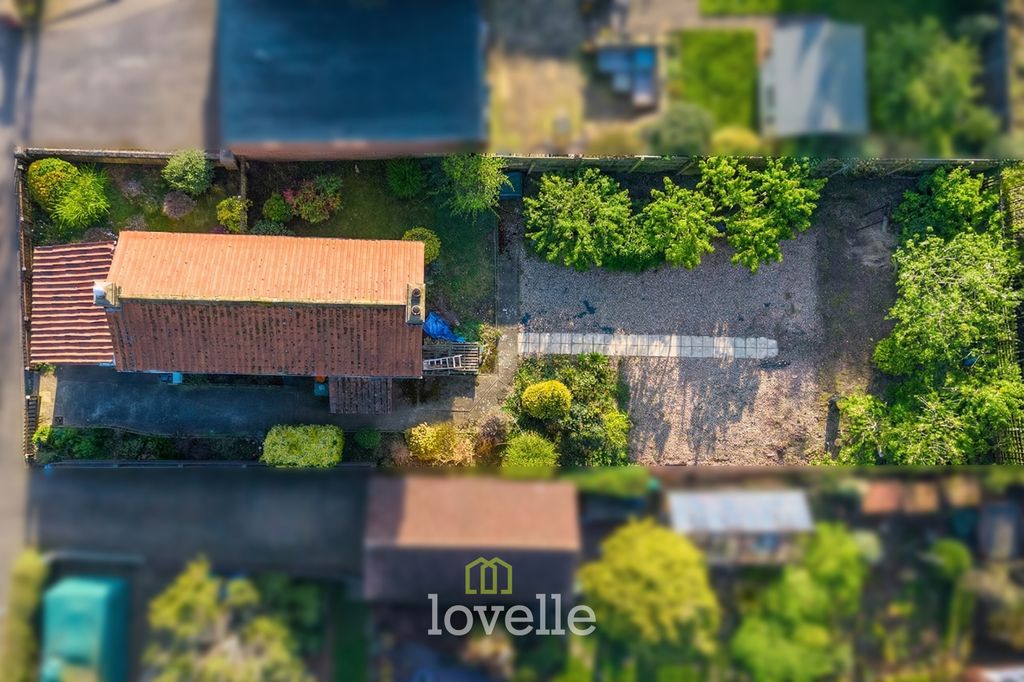 Property photo 2 of 23