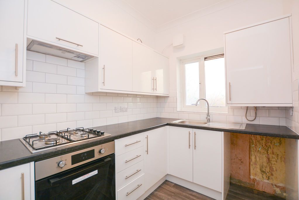 Property photo 3 of 11 Photo 11