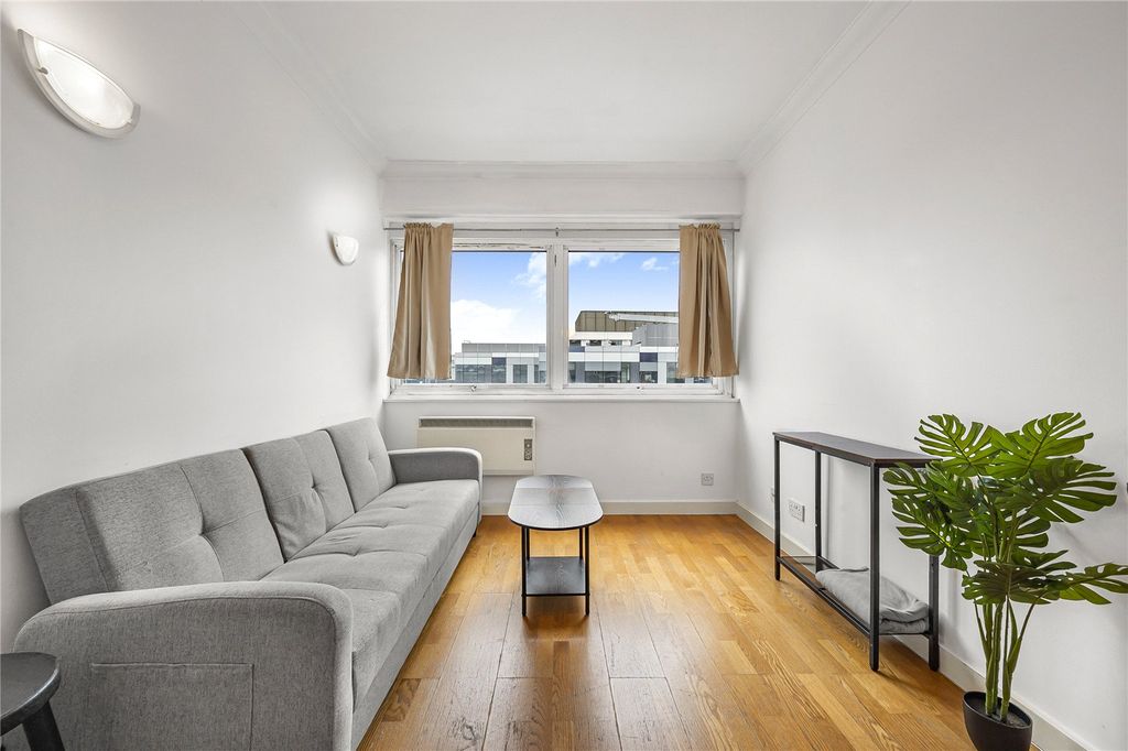 Property photo 1 of 8 Picture No. 13