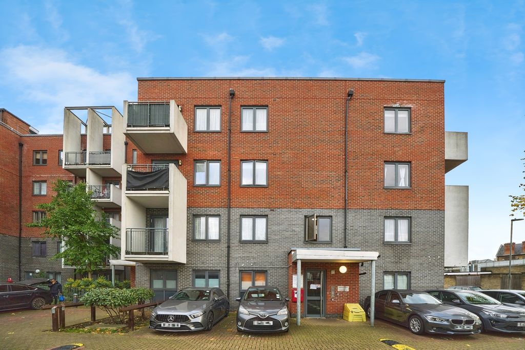 Property photo 1 of 17 Photo