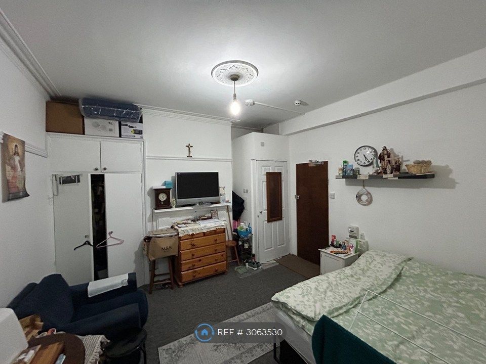 Property photo 2 of 4