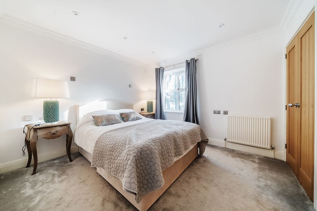 Property photo 3 of 7 Image