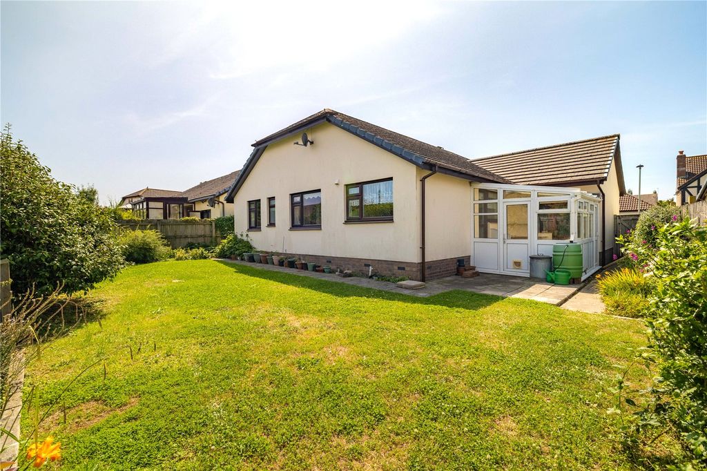 Property photo 2 of 22 Picture No. 20