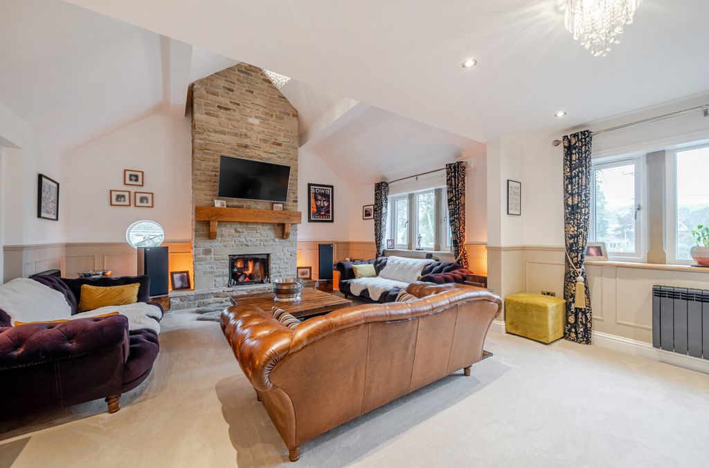 Property photo 2 of 31 1529604-19-6Ac53B...