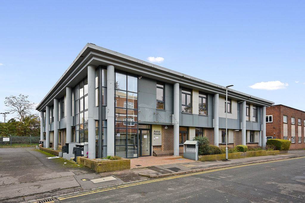 Property photo 2 of 12