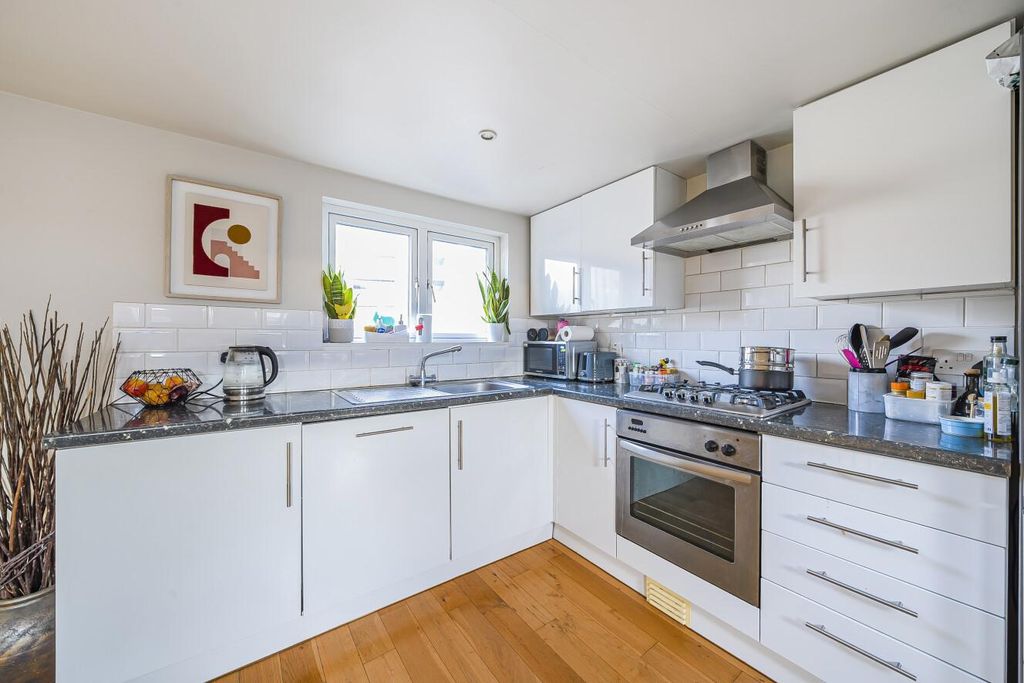 Property photo 2 of 14 Picture 2