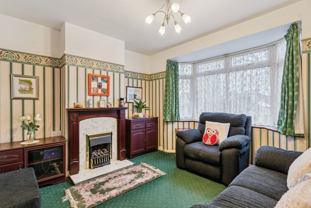 Property photo 2 of 17