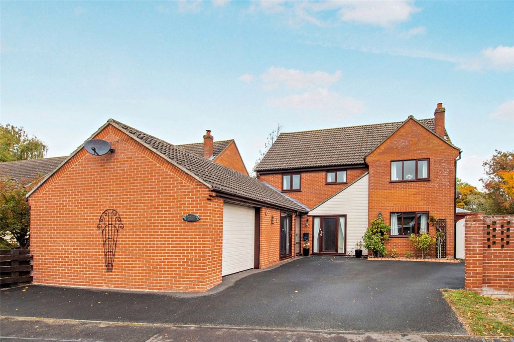 Property photo 1 of 42 Picture No. 09