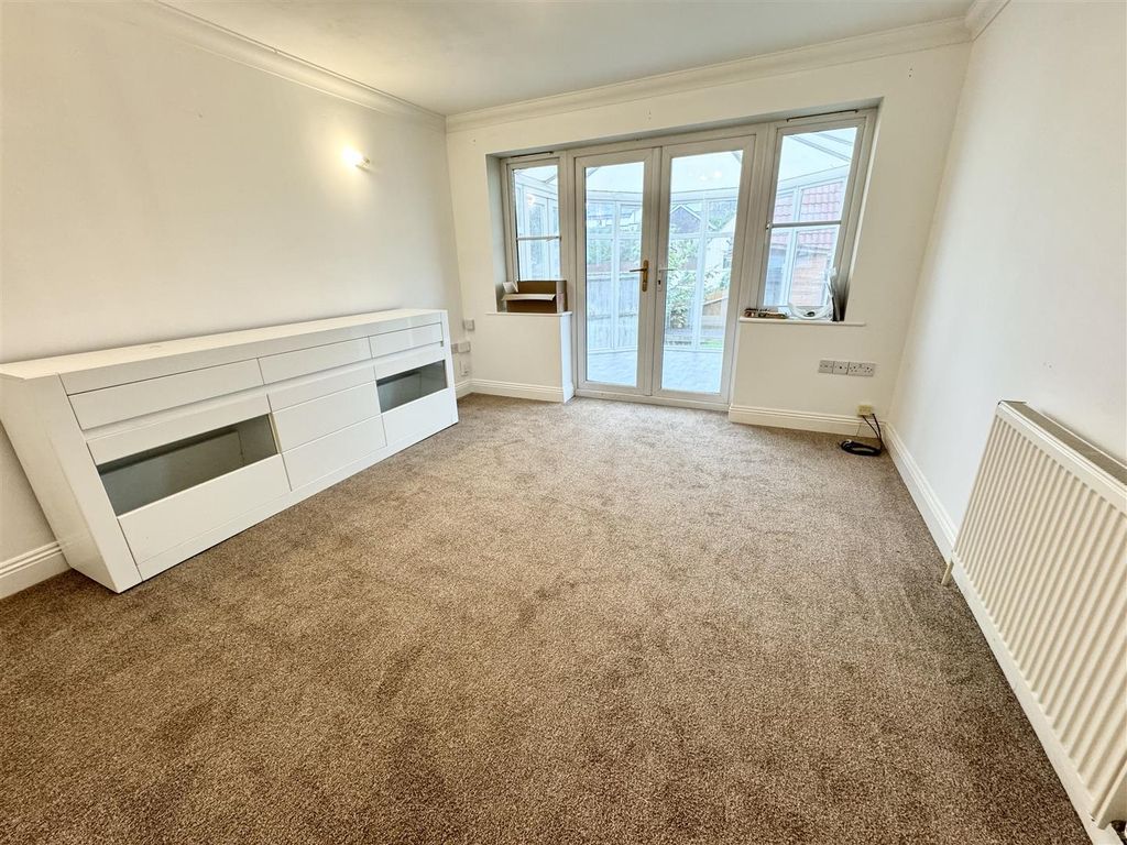 Property photo 2 of 13 Img_8582.Jpg