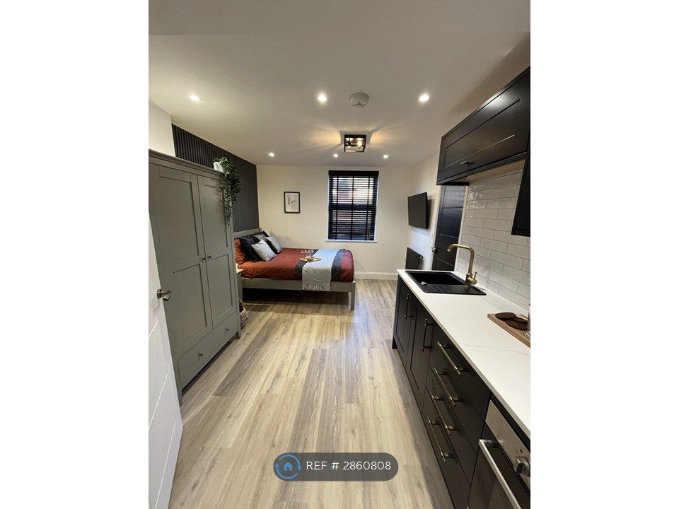 Property photo 1 of 10 Studio 4
