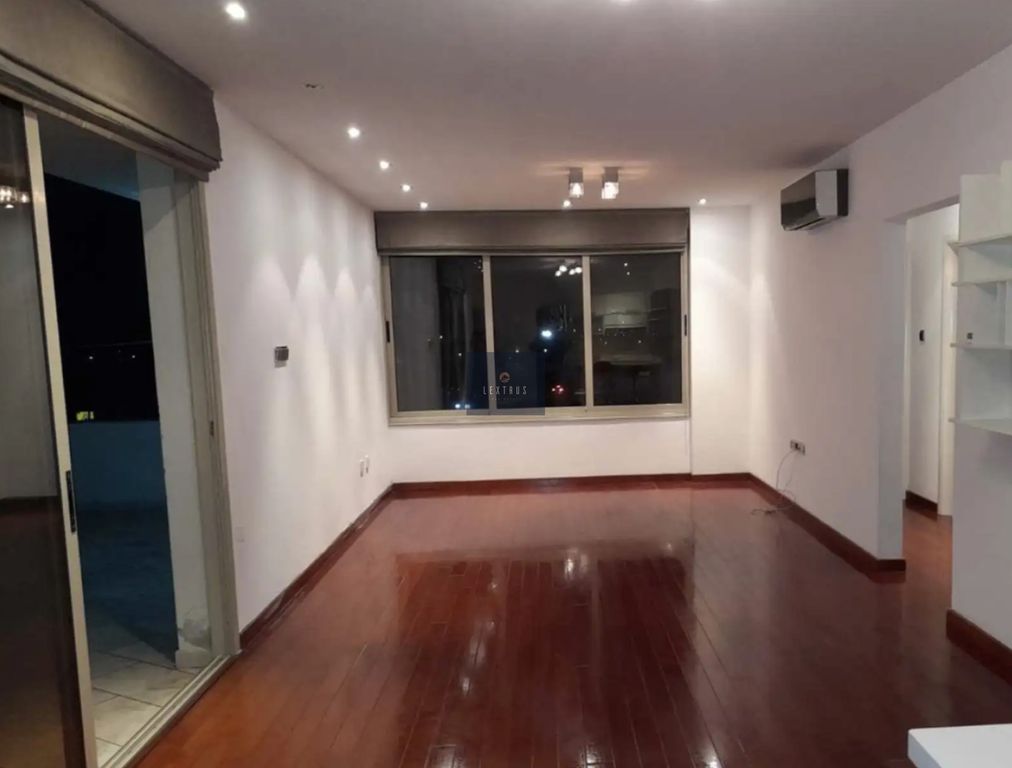 Property photo 1 of 3