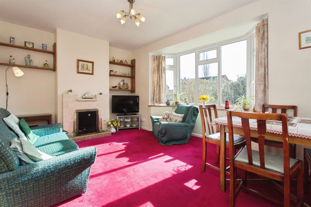 Property photo 2 of 17