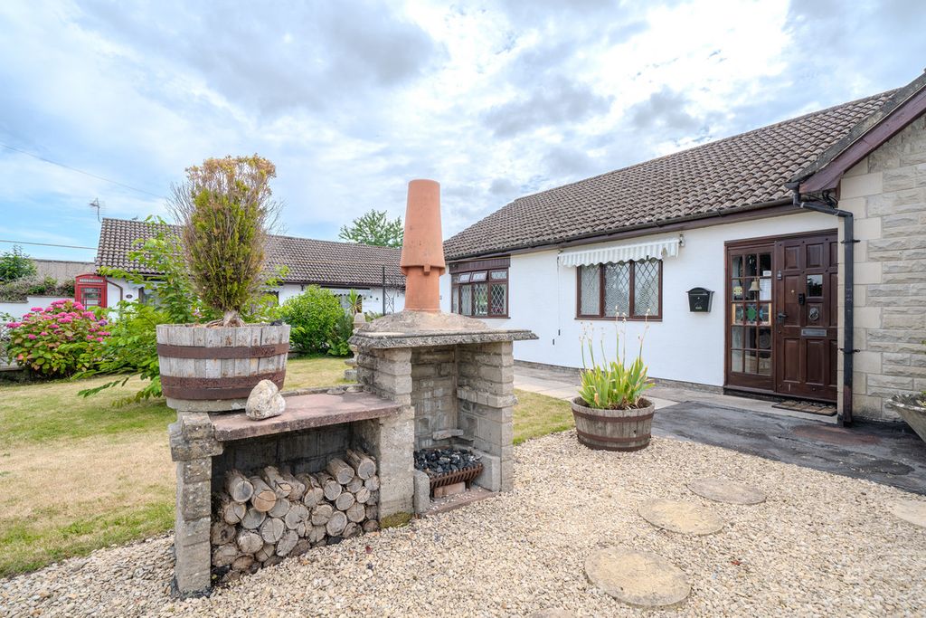 Property photo 2 of 49