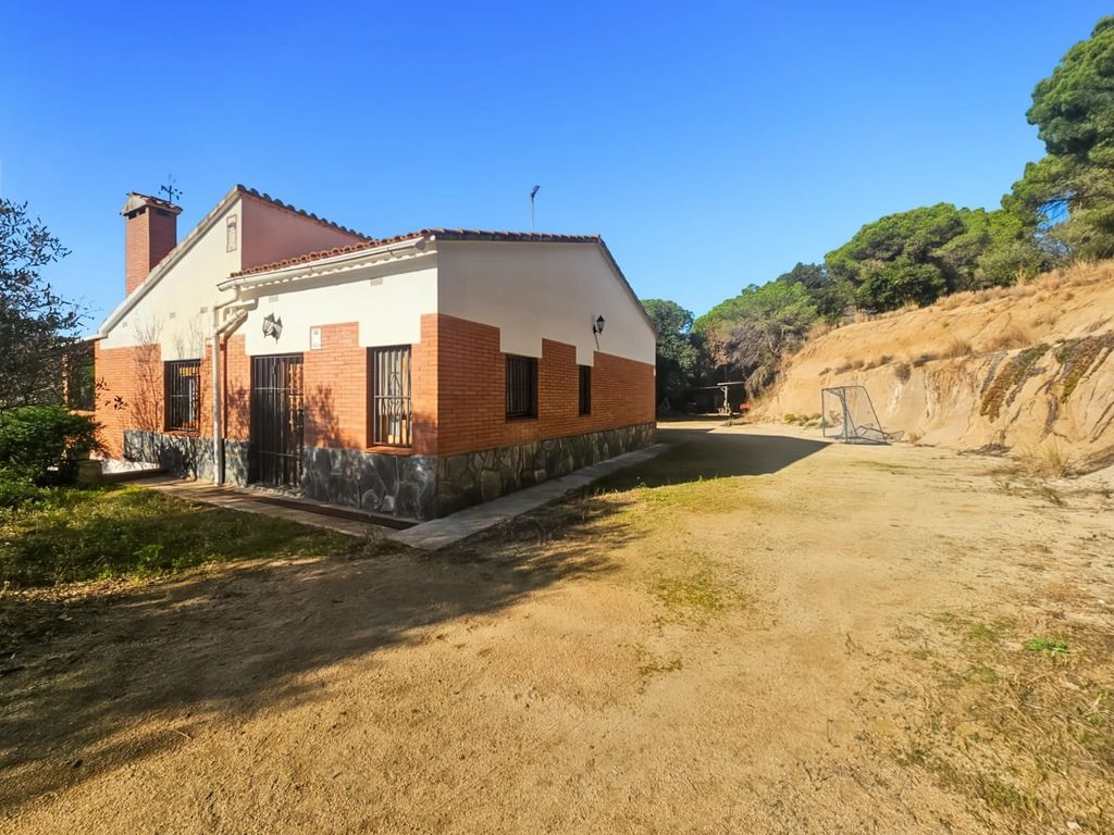Property photo 2 of 39