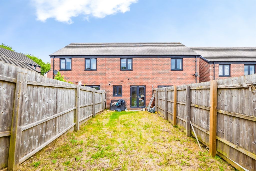 Property photo 3 of 11