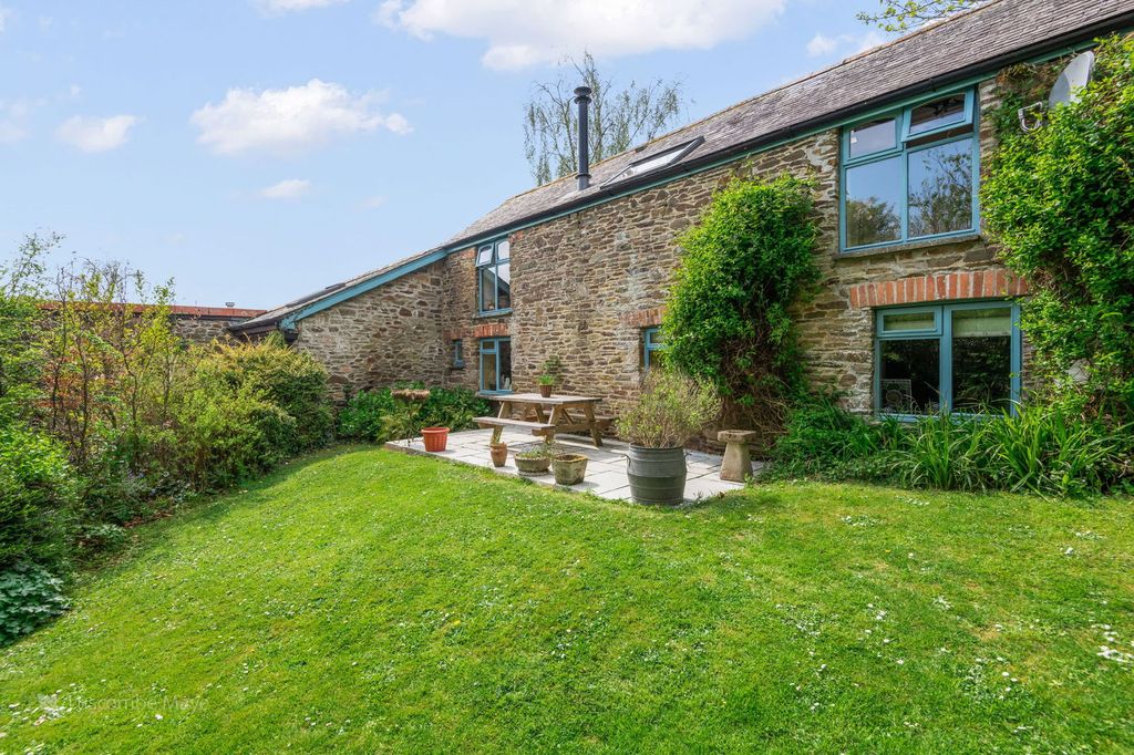 Property photo 1 of 14
