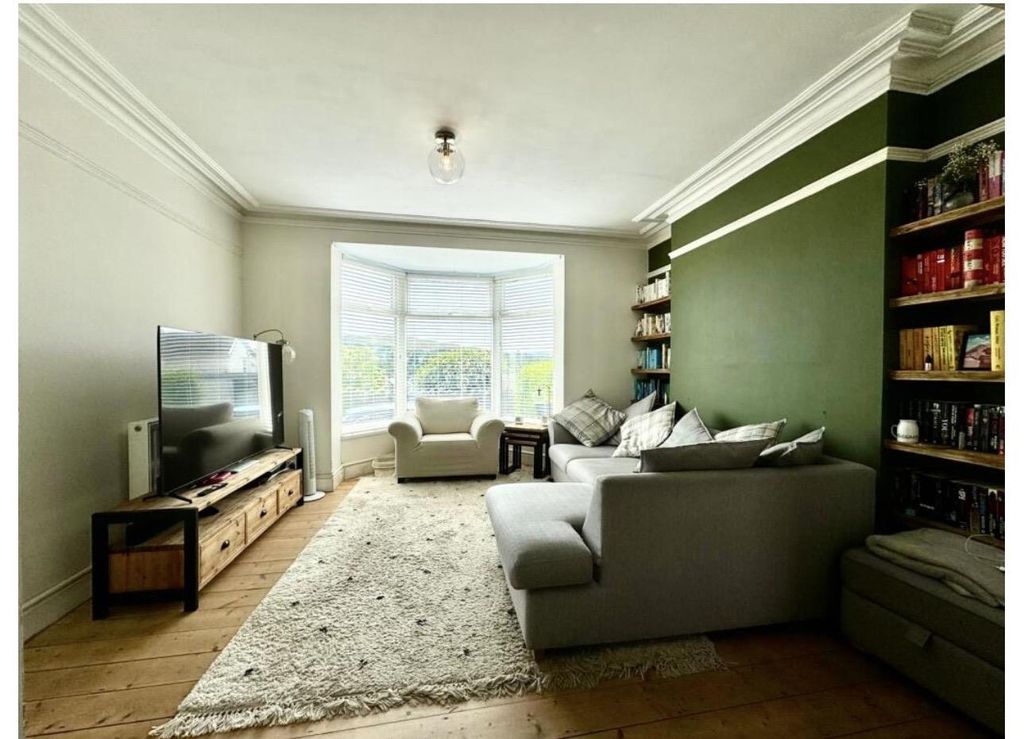 Property photo 3 of 13 Image015.Jpg