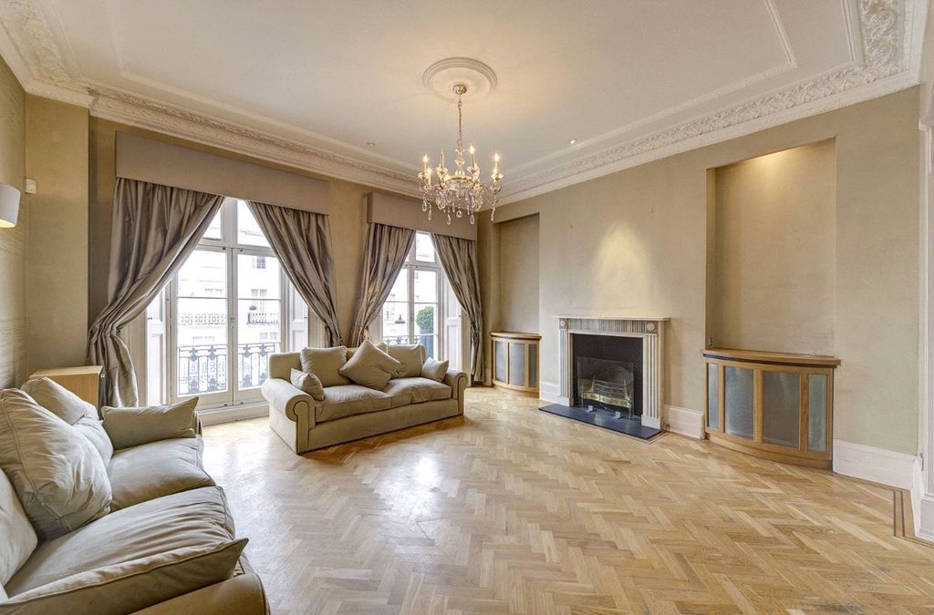 Property photo 3 of 10 Reception Room