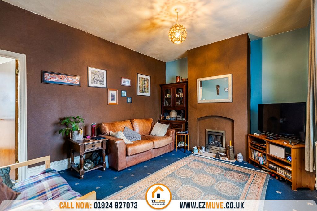 Property photo 3 of 17