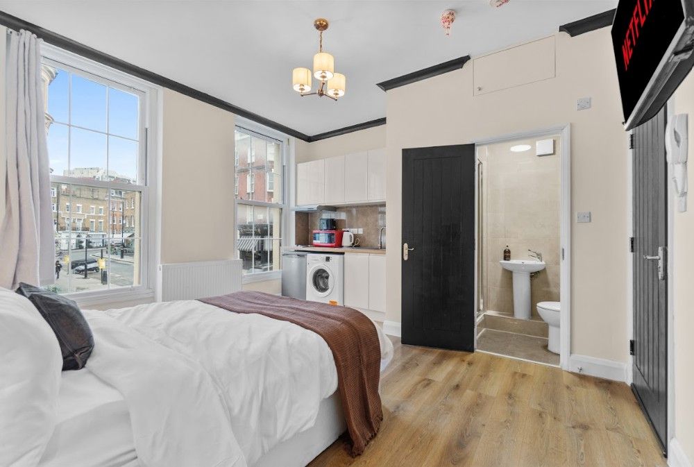 Property photo 2 of 9