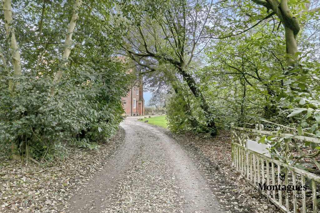 Additional image 38 of 6 bed detached house to rentThornwood Road, Epping CM16