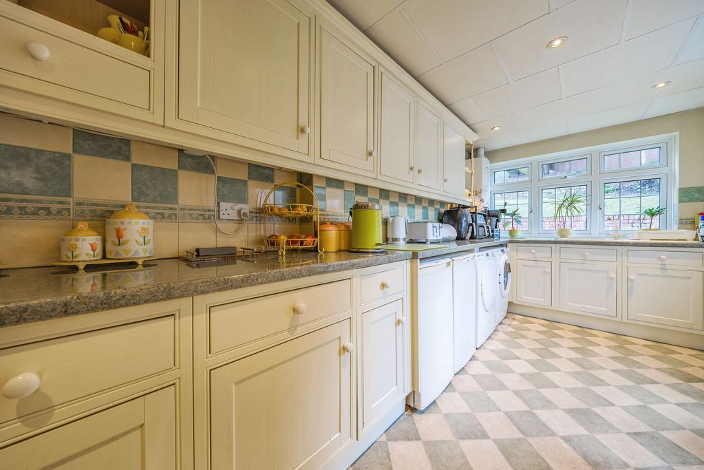 Property photo 2 of 21 Photo 21