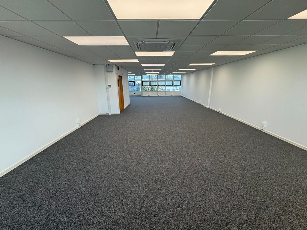 Property photo 3 of 7 Photo 12