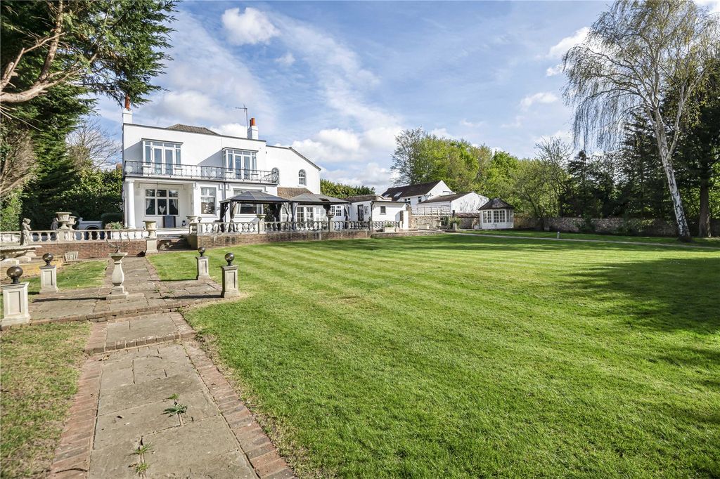Property photo 3 of 41 Picture No. 20