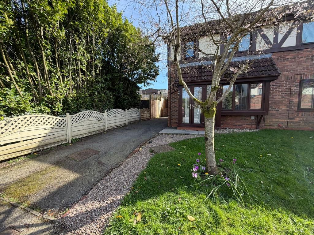 Property photo 3 of 32