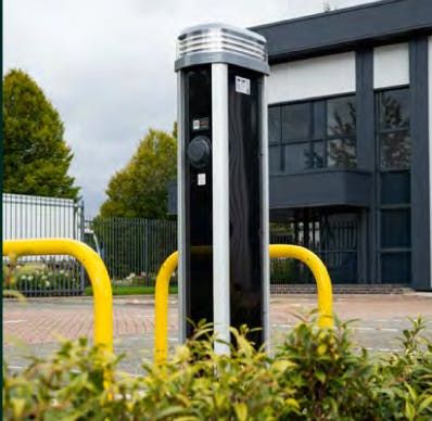 Property photo 3 of 4 Unit 15 &amp; 16 Camberley Trade Park