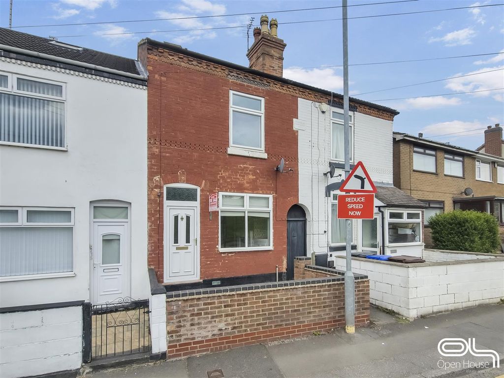 Property photo 2 of 21 Hawfield Lane, Winshill, Burton On Trent (21).Jpg