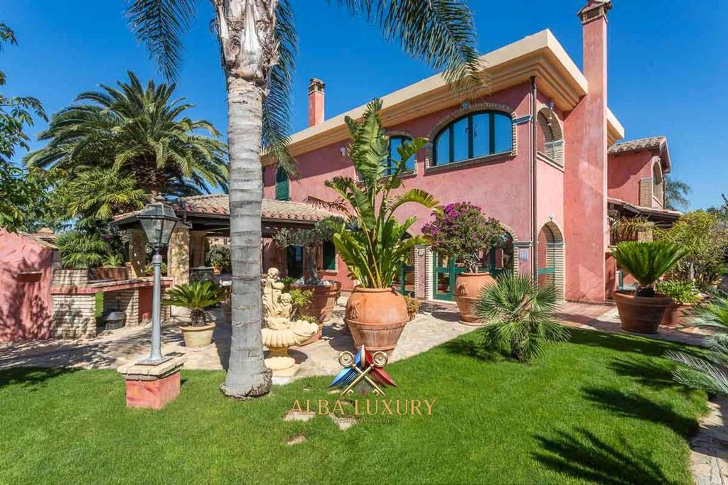 Property photo 1 of 48