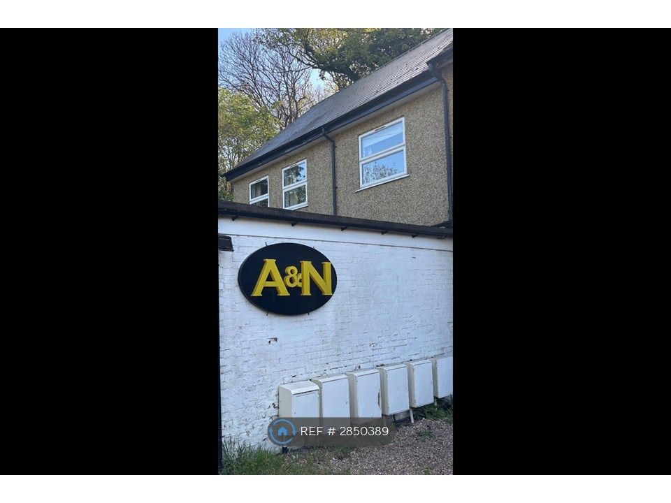 Property photo 1 of 3