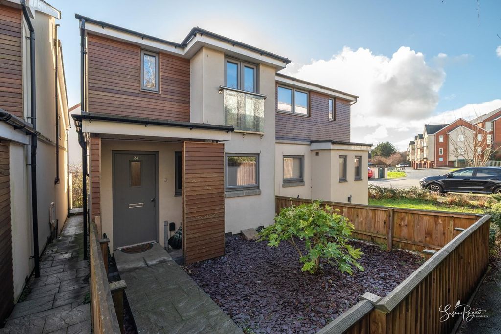 Property photo 1 of 21 Welcome To 24 Mill Street