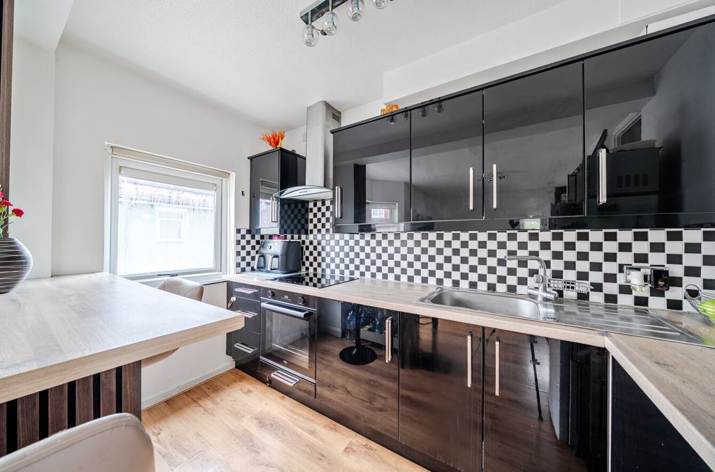 Property photo 3 of 21 1529759 (9).Jpg