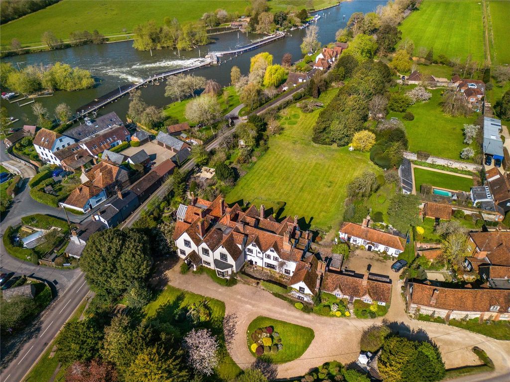 Property photo 1 of 19 Arial