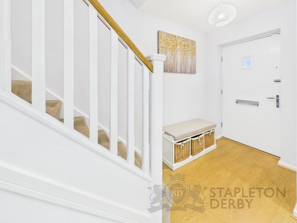 Property photo 2 of 18 Cam04720G0-Pr0155-Still011.Jpg